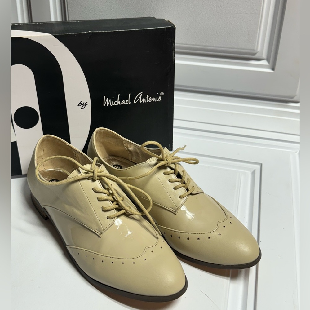 Vintage Michael Antonio Pavia Ladies Loafers in Bone Sz w10 #brogues